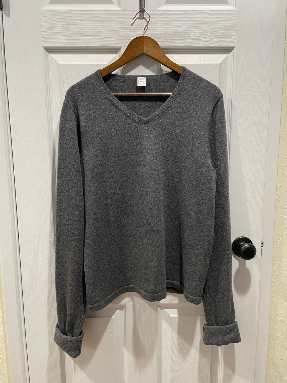 Barbara Wells Studio Gray Cashmere Wool Blend V-Neck Sweater